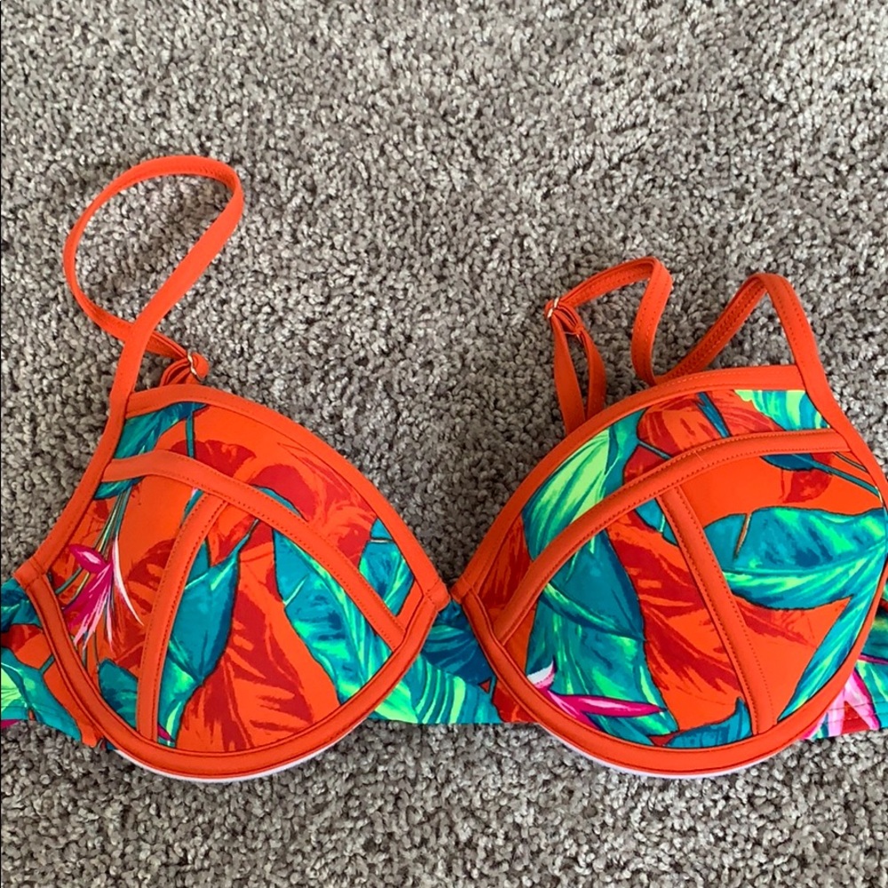 Bathing suit top